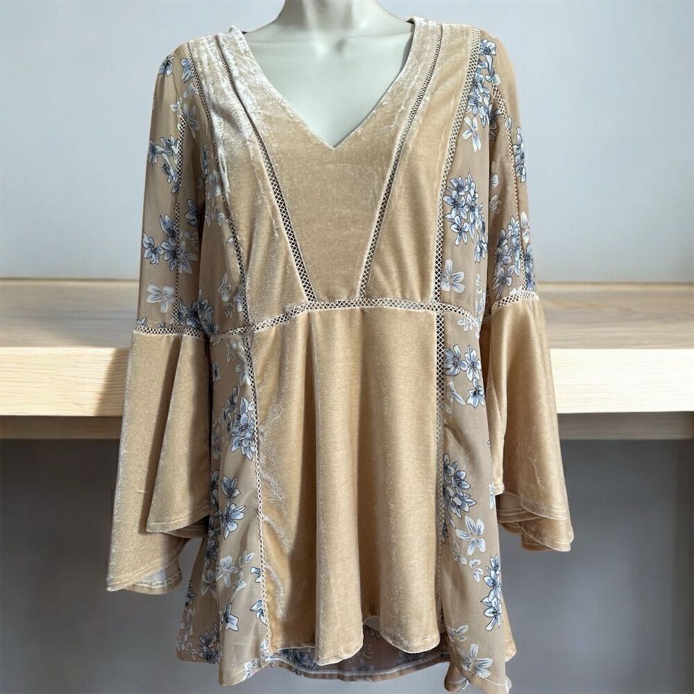 POL Beige Velvet Blue Sheer Floral Blouse Deep V-Neck Long Bell Sleeve Blouse